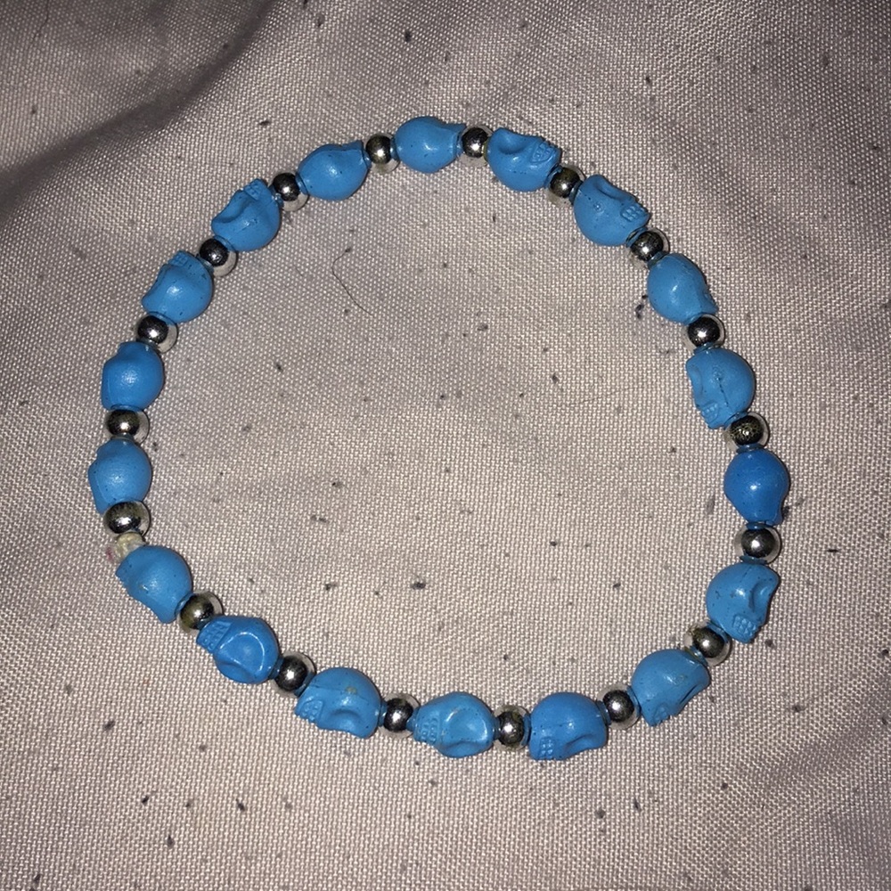 Multiple bracelets - Picture 4 of 6